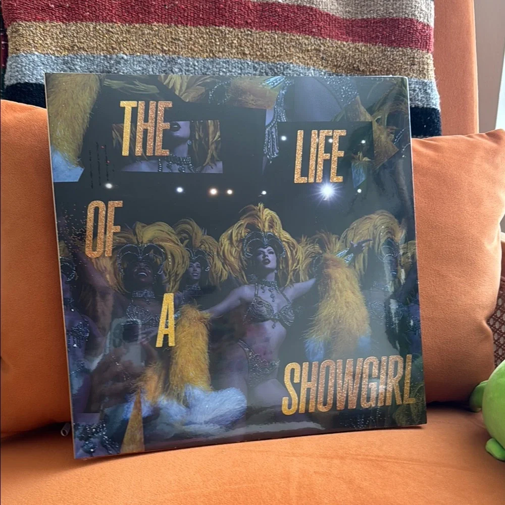 The Life of a Showgirl Baby, That's Show Business (Lovely Bouquet Golden Vinyl) - Picture 3 of 3
